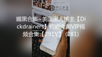  3P激情名场面穿上性感吊带丝袜，前后假屌爆插，各种姿势轮番输出，搞得妹妹爽了