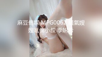 换妻探花两对夫妻KTV唱完K回酒店，进入正题一个一个翘屁股口交，后面操着前面插嘴，画面极度淫乱