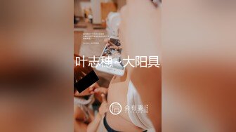 《稀缺精品CP》街边无门公共女蹲厕正面镜头偸拍多个年龄段的女人方便小姐姐、良家少妇、熟女有极品BB