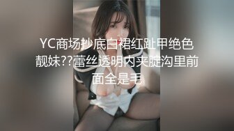 气质眼镜金发美女振动棒自慰，特写视角塞入，加强档位，震的好舒服