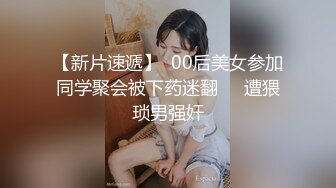 女王高跟鞋丝袜踩踏，她轻微的粗踹声好令人销魂，好想射进女王的逼里！