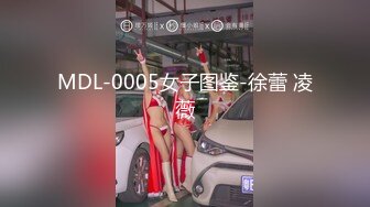 【抖音泄密】24岁贵州大奶少妇【甜一一】完美身材，自慰骚穴，纯天然大白兔好诱人！ (3)