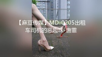 女友在家穿白丝自摸诱惑我，极其骚