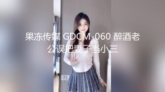 晕倒迷操美乳双胞胎姐妹花 两个嫩穴好几根肉棒轮番抽插内射中出