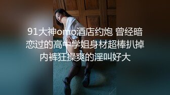 颜值不错的（会所女技师）来大姨妈了也不休息露脸给大叔口活啪啪看她逼还挺嫩的这行应该没干多久