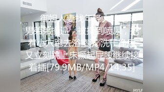 【家庭摄像头破解】高颜值风度飘飘的女友，柔顺大长直黑发，女上位叫骚，床沿边抱着双腿艹内射，娇喘声可骚啦！