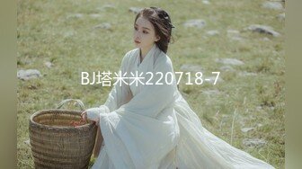 【精品❤️香艳公厕】极品貌美少女在躲在厕所自慰边看A片边揉阴蒂非常陶醉高潮看着湿透的双指意犹未尽妙呀